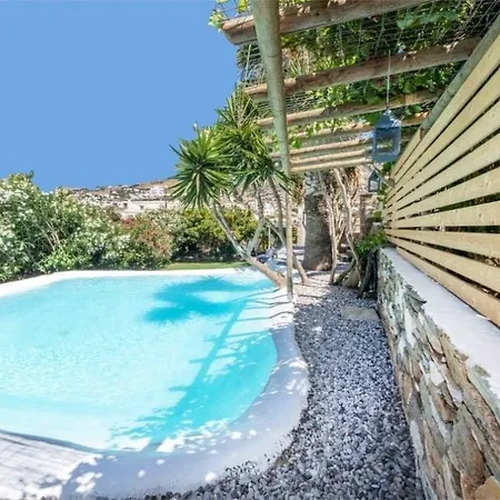 Villa Lovely 3-bedroom House In Tinos